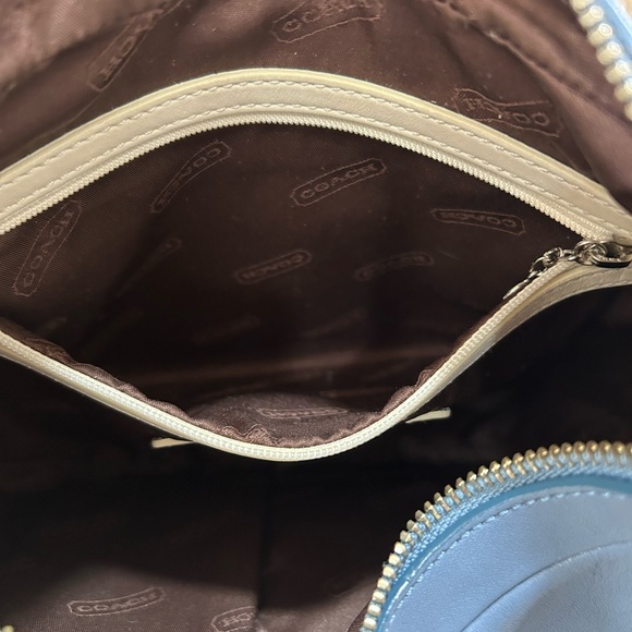 Coach West Zoe Legacy Vintage 90s Leather Bag Color is light blue and cream! - Picture 12 of 16